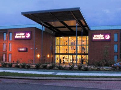 Premier Inn London Heathrow Airport (Bath Road)